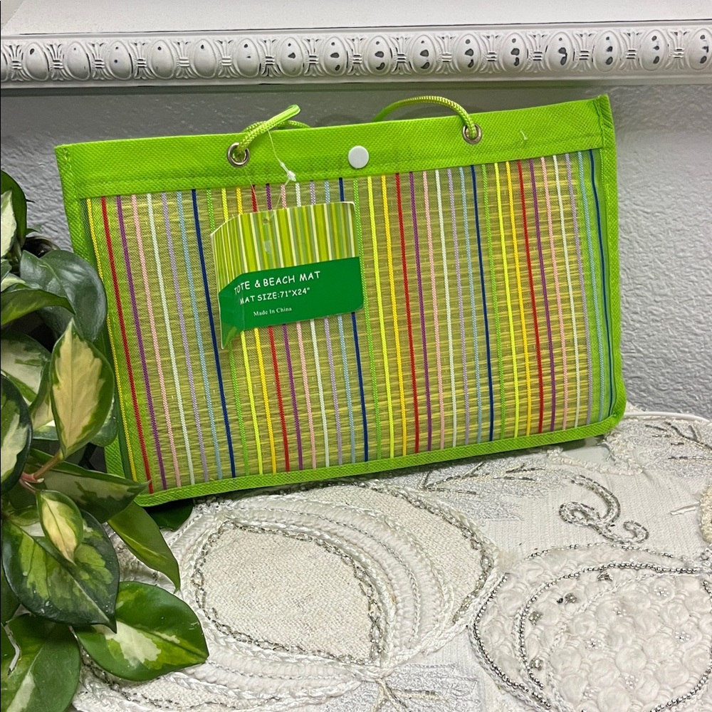 Striped Beach Mat Tote Bag in Lime Green {flawed}